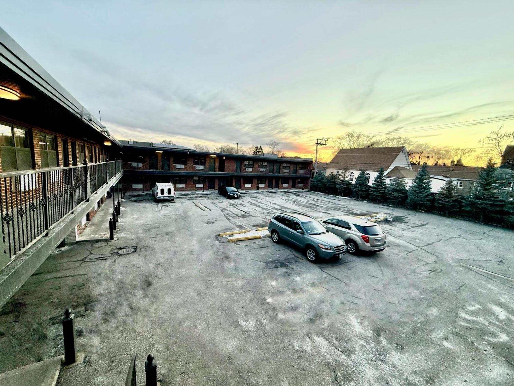 Admiral Motel By Oyo Chicago I-94 Εξωτερικό φωτογραφία