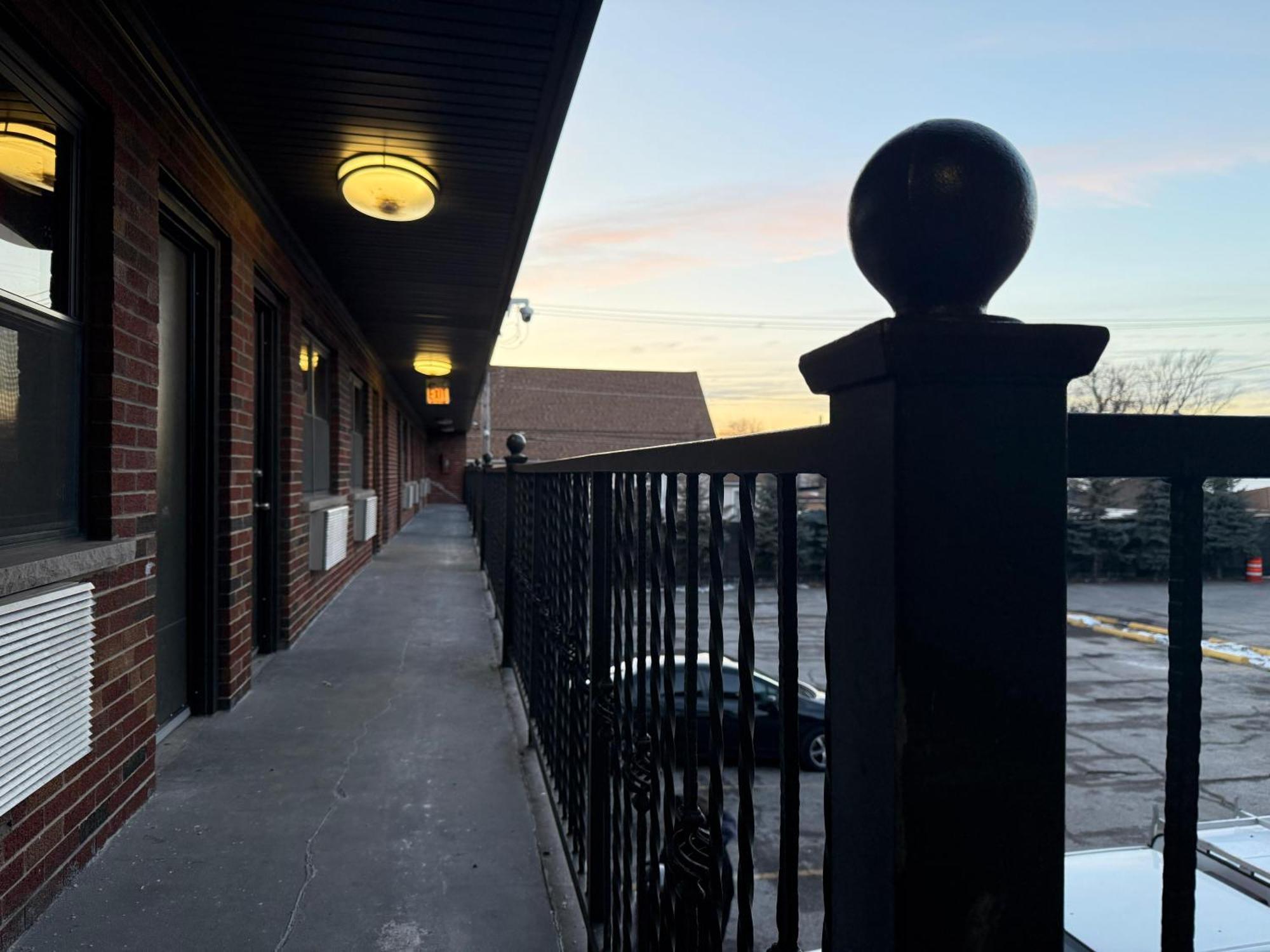 Admiral Motel By Oyo Chicago I-94 Εξωτερικό φωτογραφία
